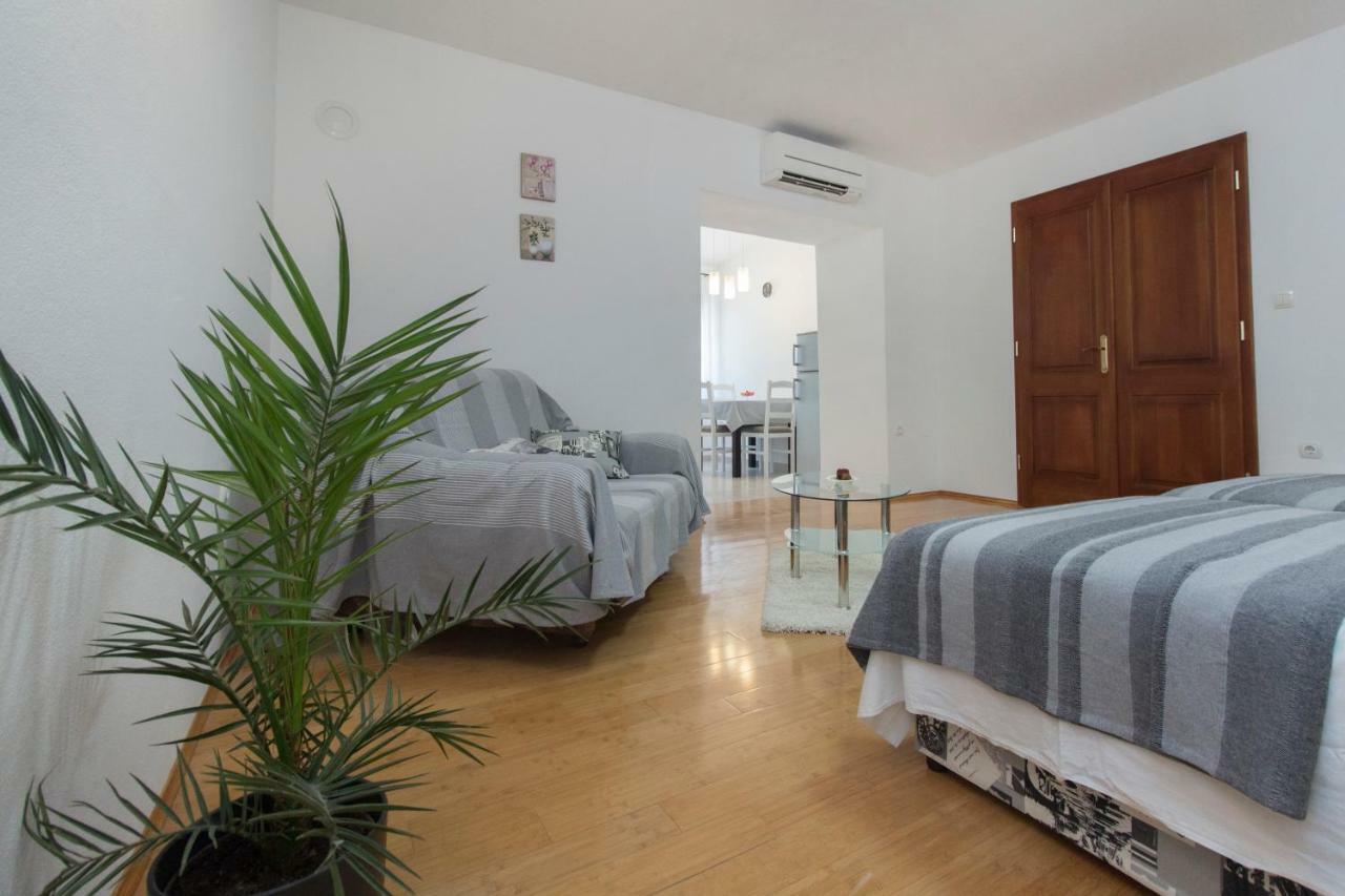 Apartman Ana 斯克拉丁 外观 照片