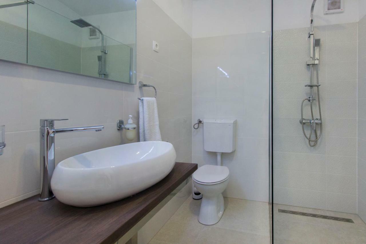 Apartman Ana 斯克拉丁 外观 照片
