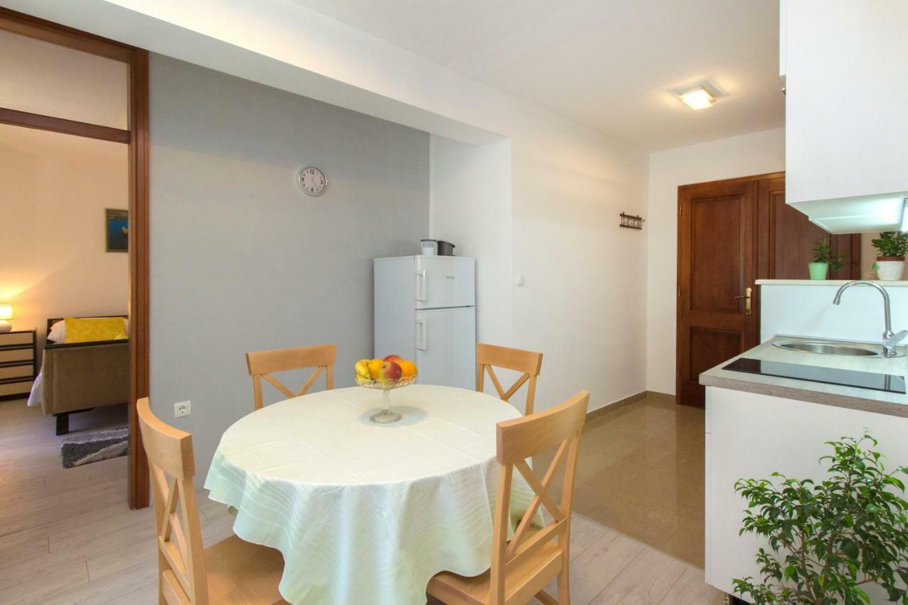 Apartman Ana 斯克拉丁 外观 照片