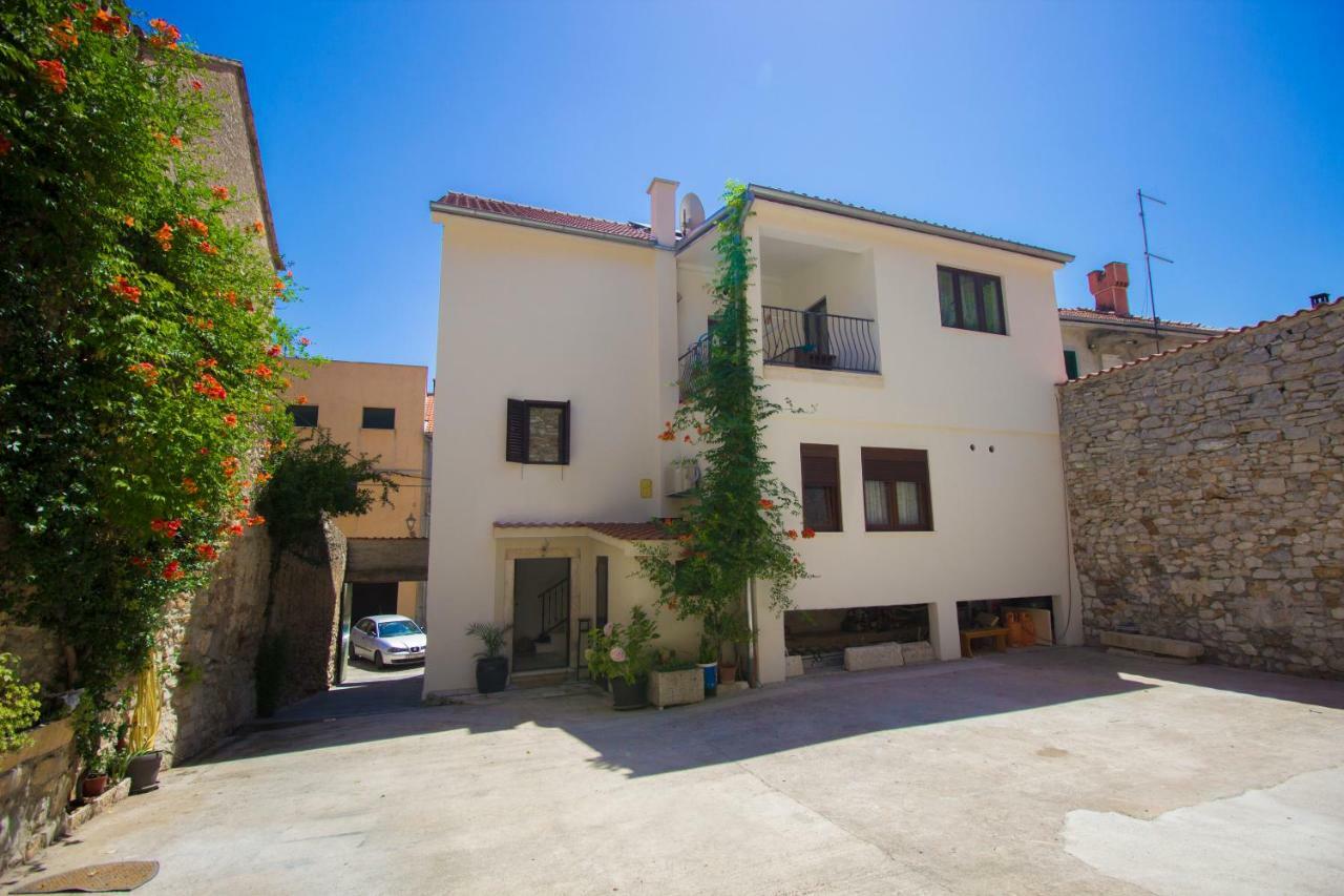 Apartman Ana 斯克拉丁 外观 照片