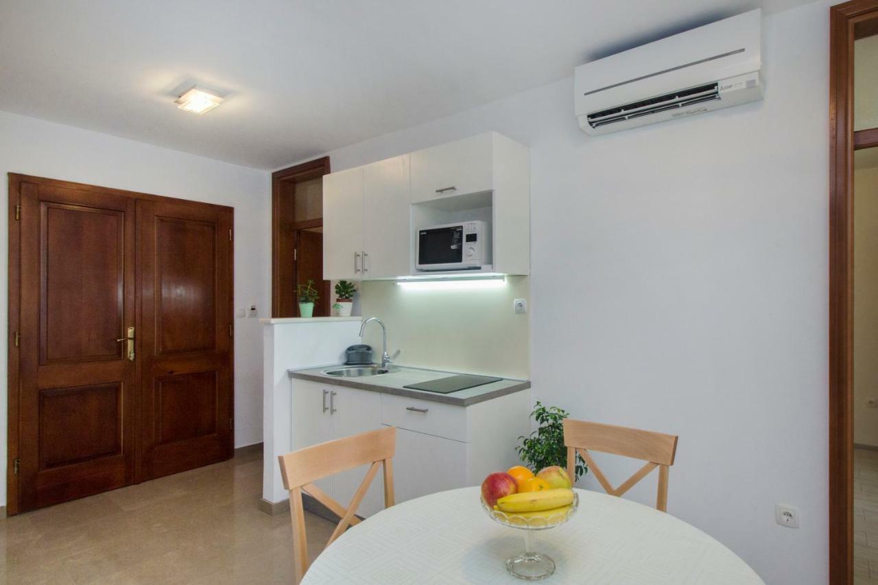 Apartman Ana 斯克拉丁 外观 照片